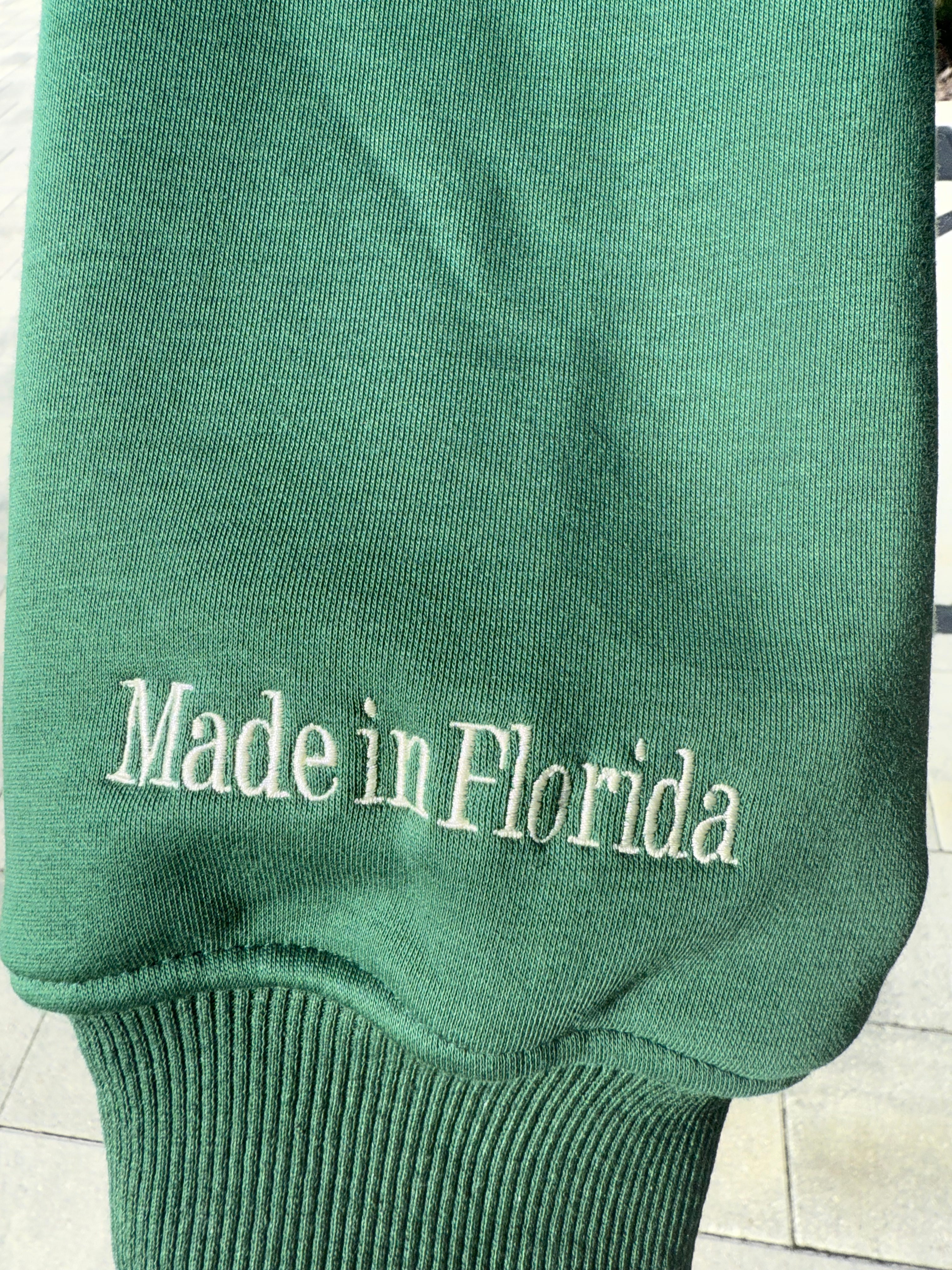 OVERBOARD OVERSIZED SWEATSHIRT